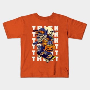 Trick or Treating Werewolf Kids T-Shirt